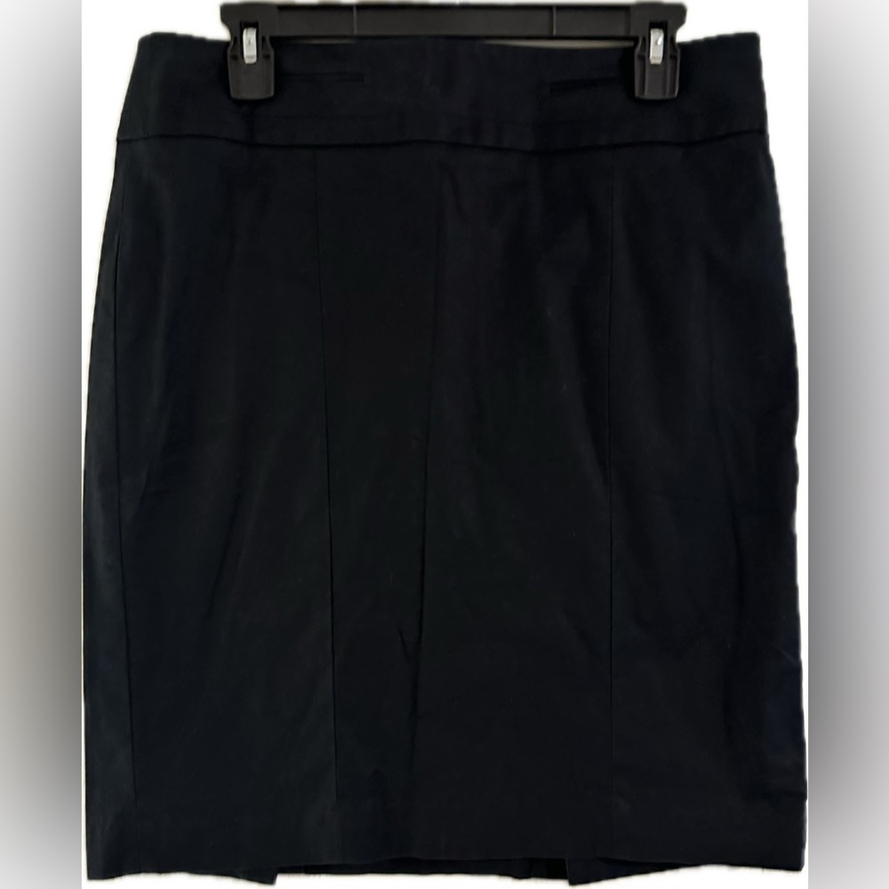 EUC Ann Taylor Loft women’s black skirt size 10, 97% Cotton, 3% Spandex